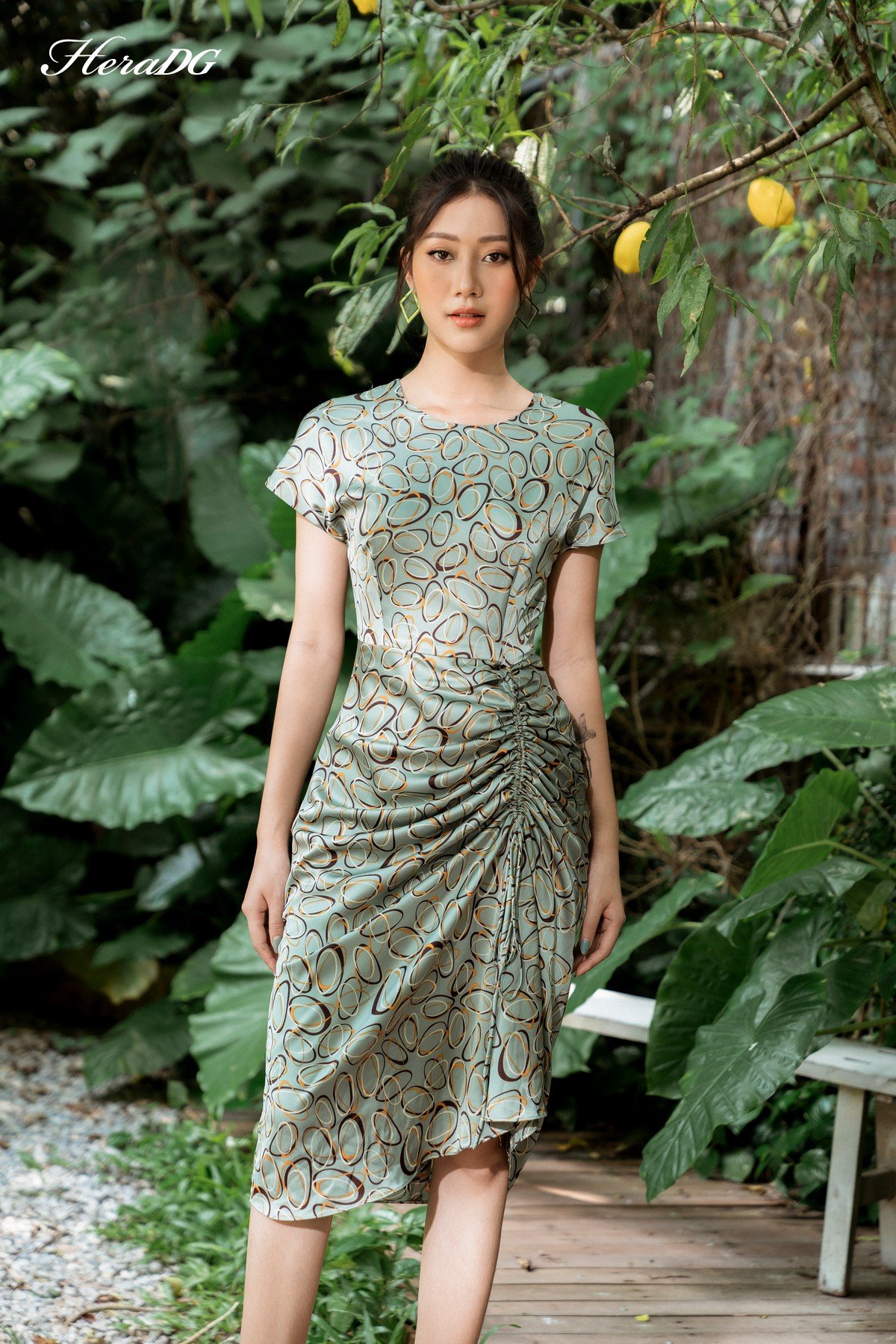 Đầm vai chờm, rút nhún chân