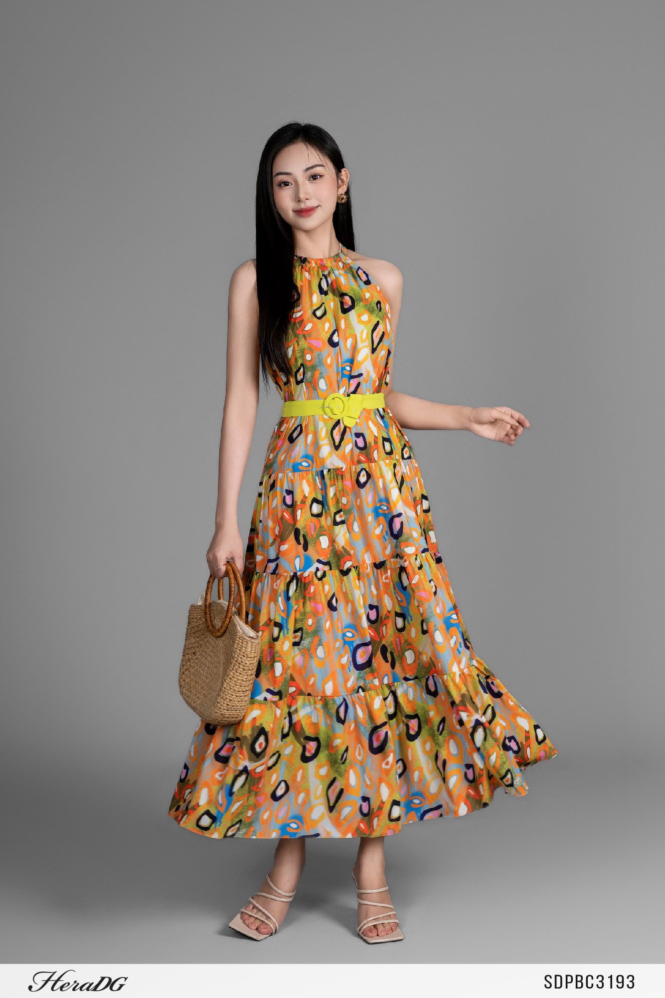 Đầm maxi cổ yếm