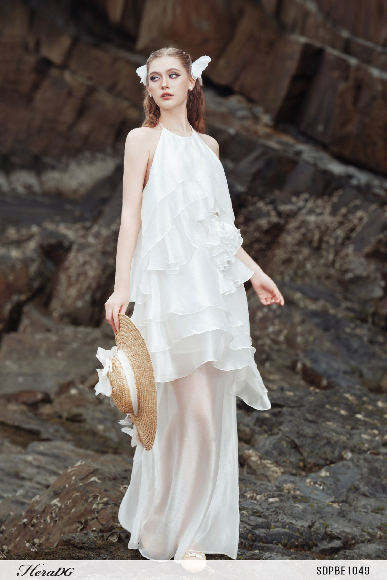 Đầm maxi cổ yếm