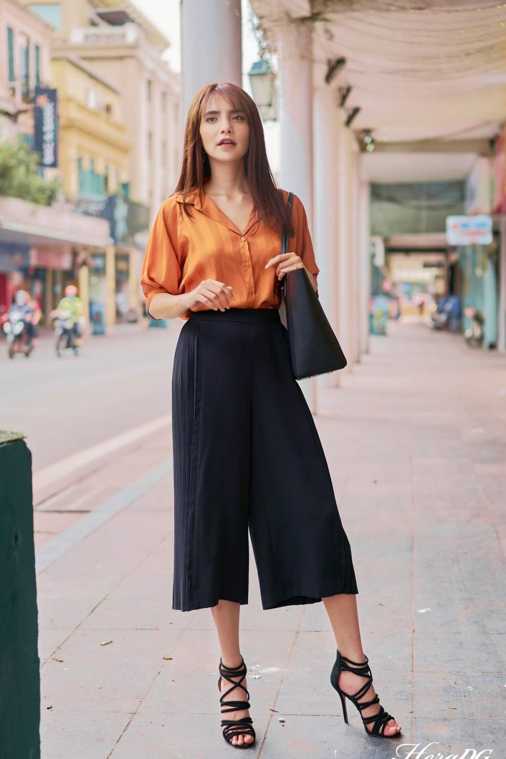 Quần lửng xếp ly bên