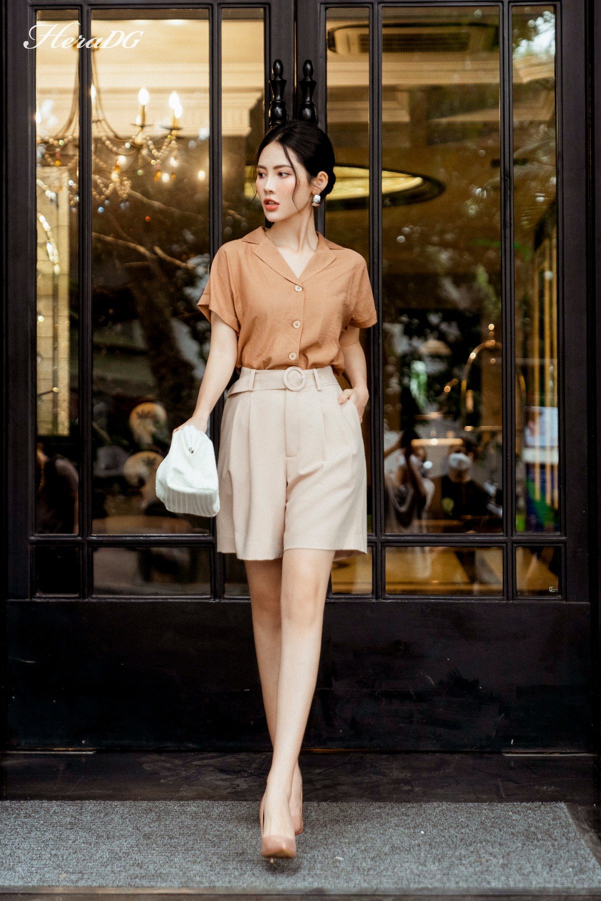 Quần short kèm dây lưng