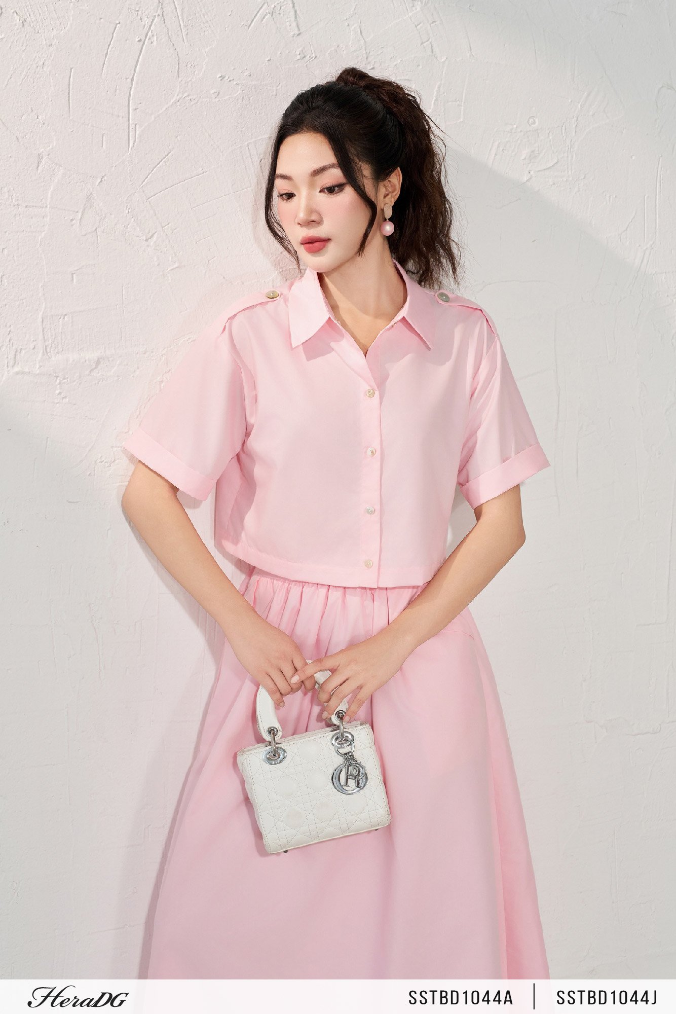 Áo kiểu dáng croptop