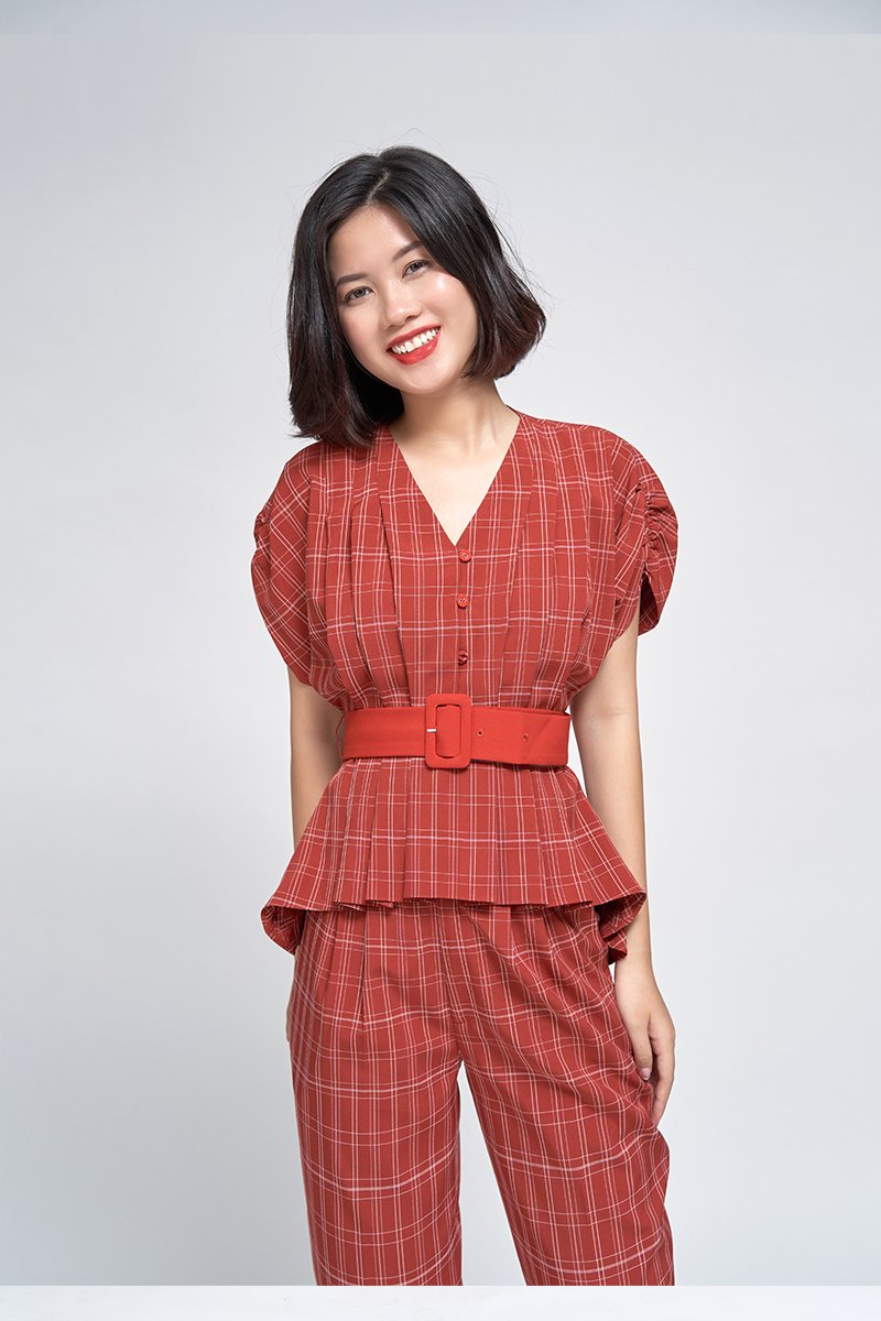 Áo peplum tay liền