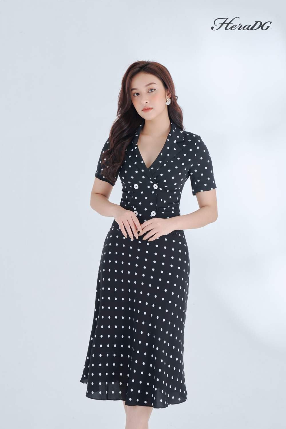 Áo tay cộc cổ ve