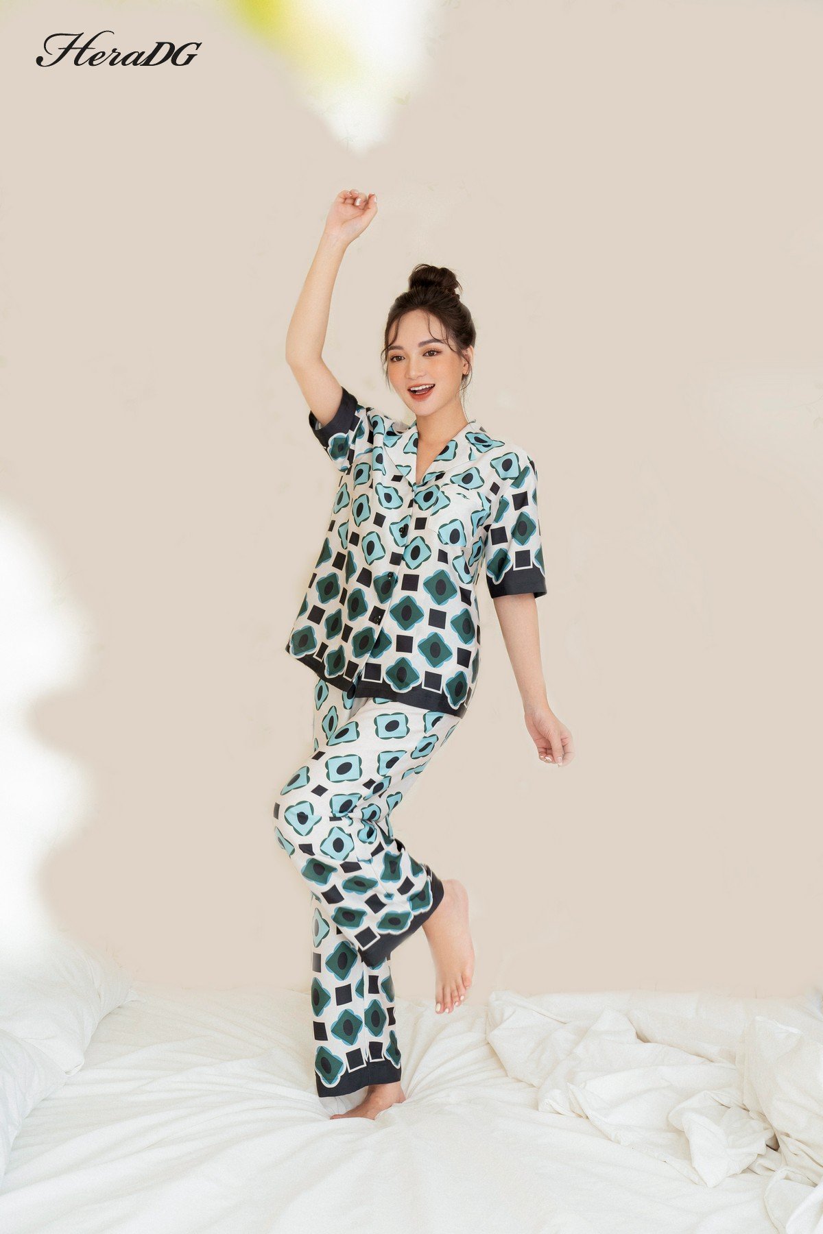 Bộ pijama ngắn tay, có túi