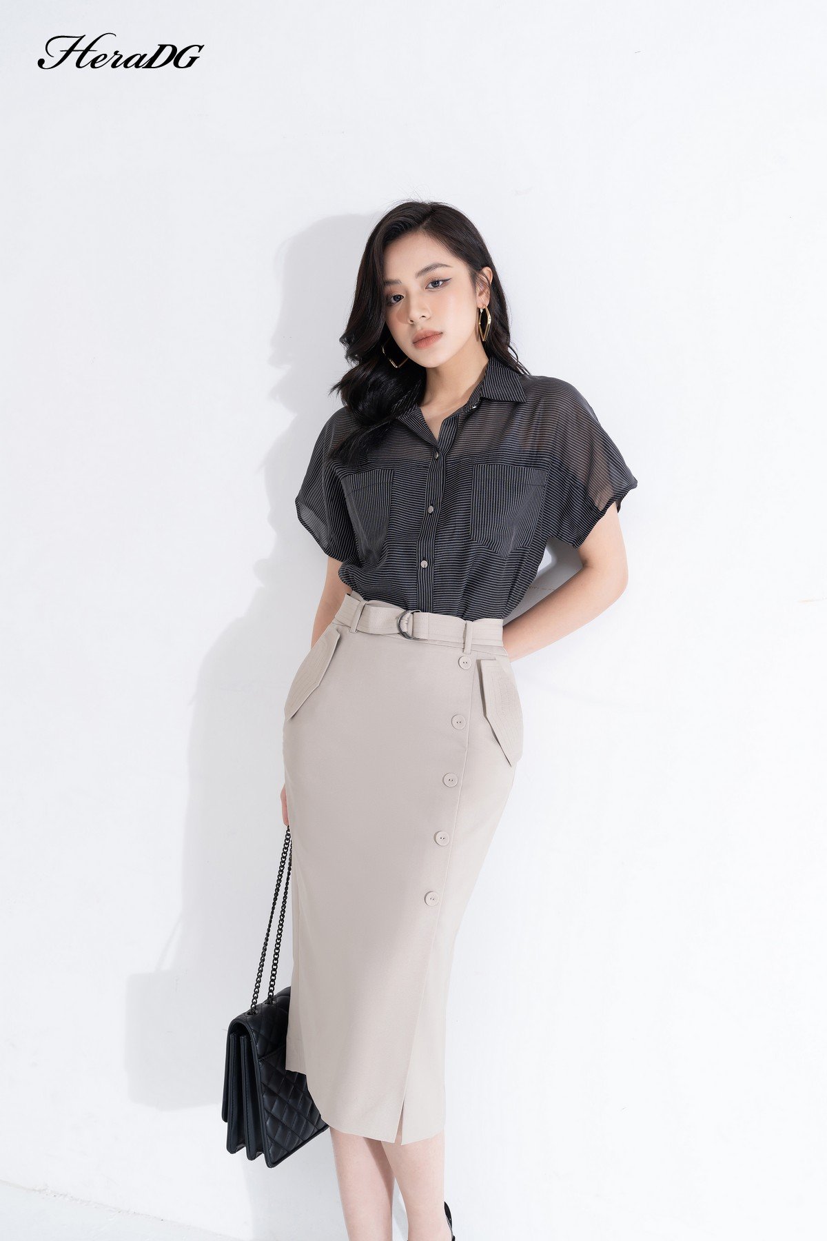 Áo tay liền túi ngực