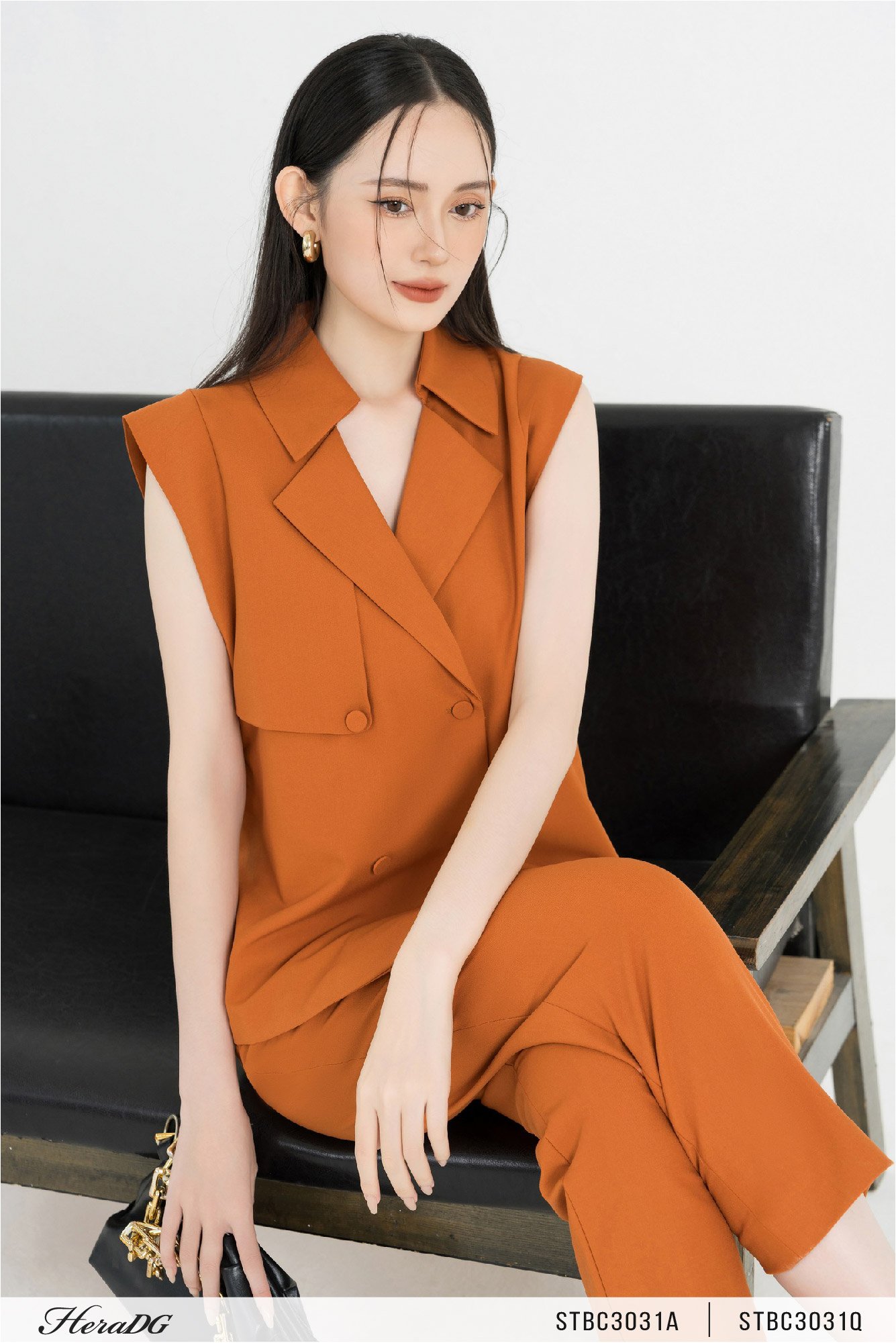 Áo kiểu cổ bẻ ve, tay chùm qua vai