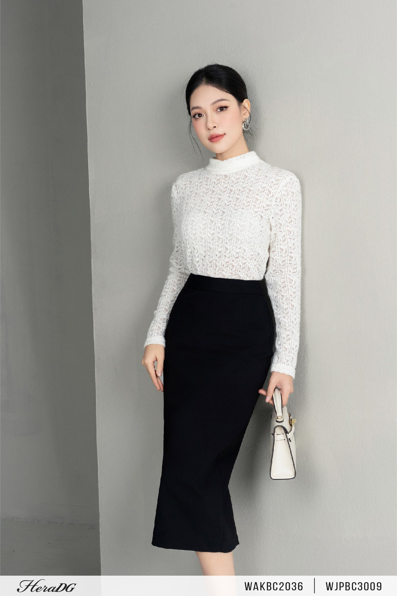 Áo len hoạ tiết lá