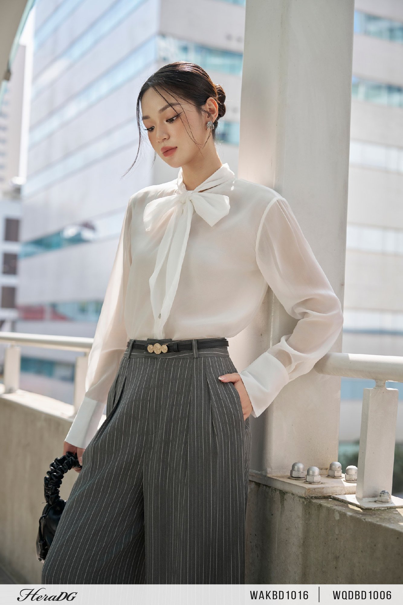 Áo kiểu cổ nơ
