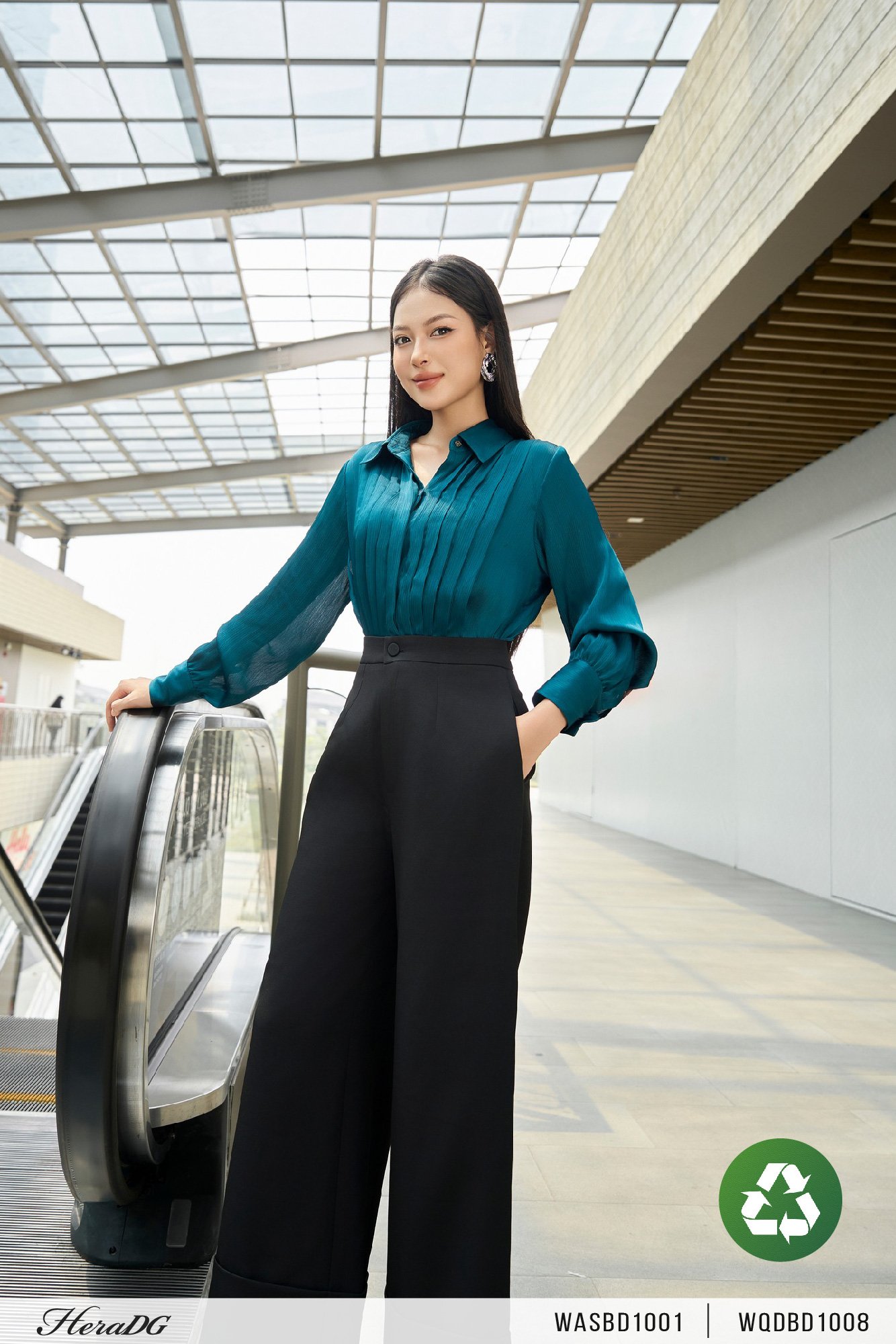 Áo sơ mi xếp ly lật