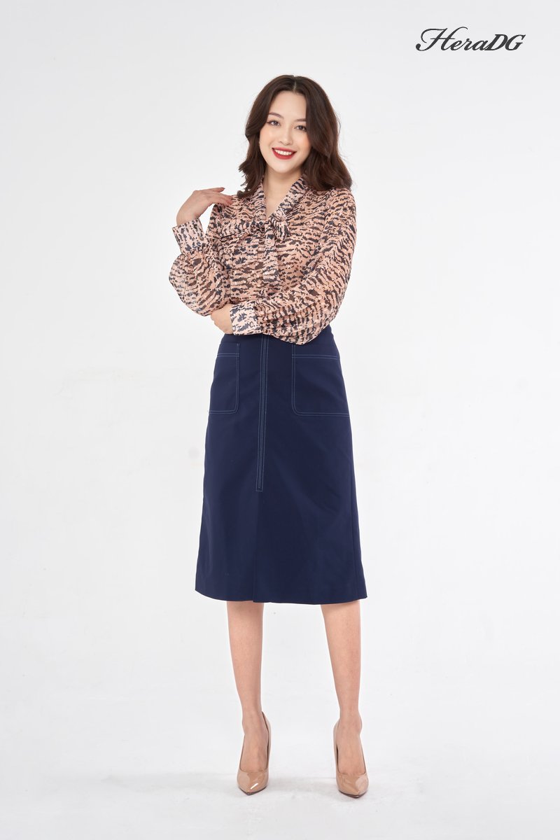 chân váy A xẻ trước