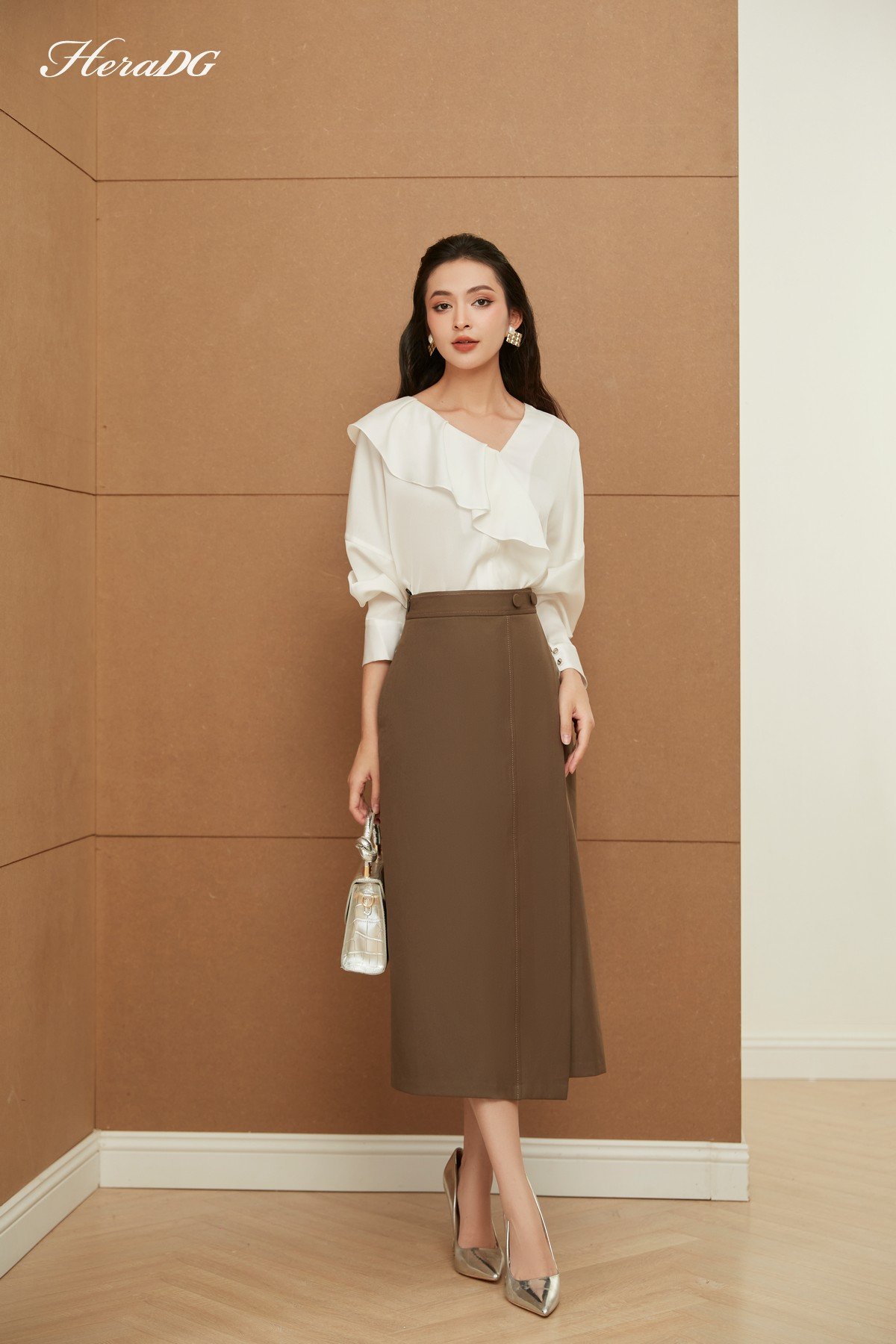 Chân váy A vạt lệch