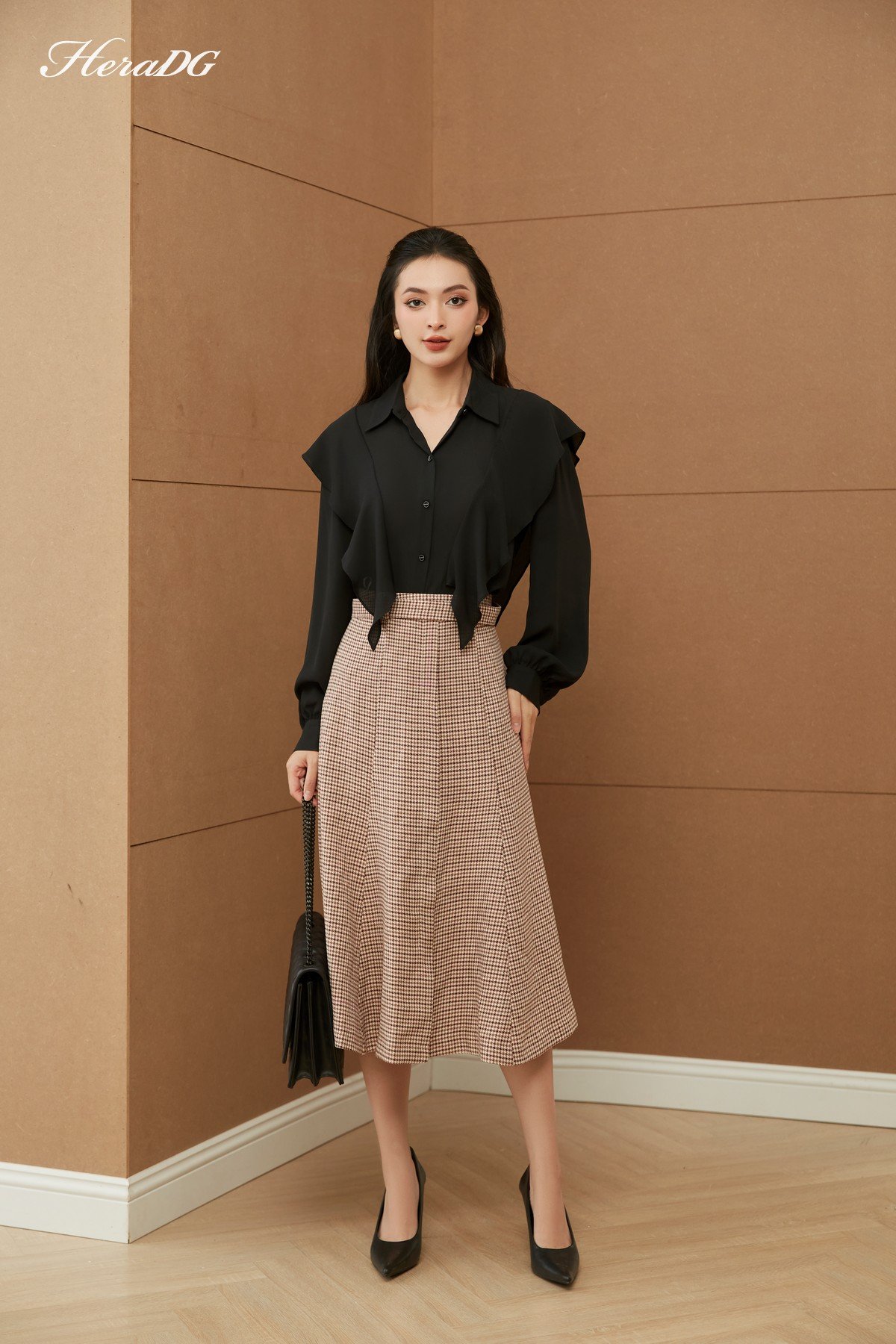 Chân váy xoè thắt đai