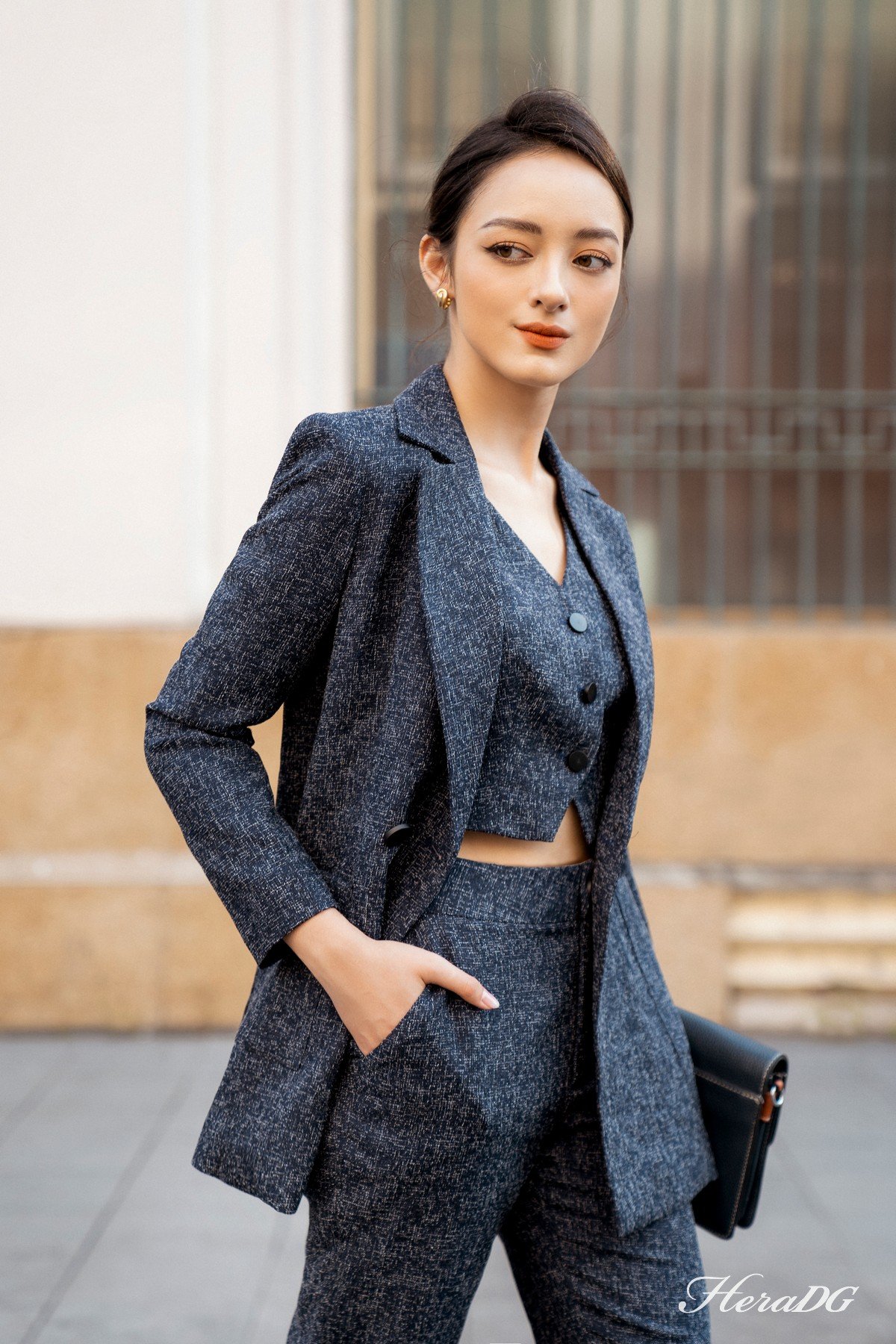 Áo blazer cổ hai ve