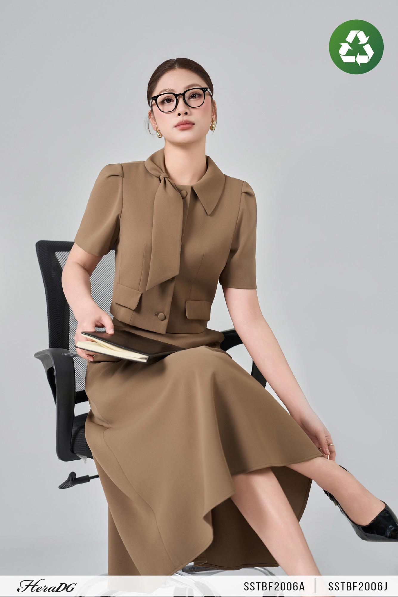 Áo kiểu cổ nơ cách điệu