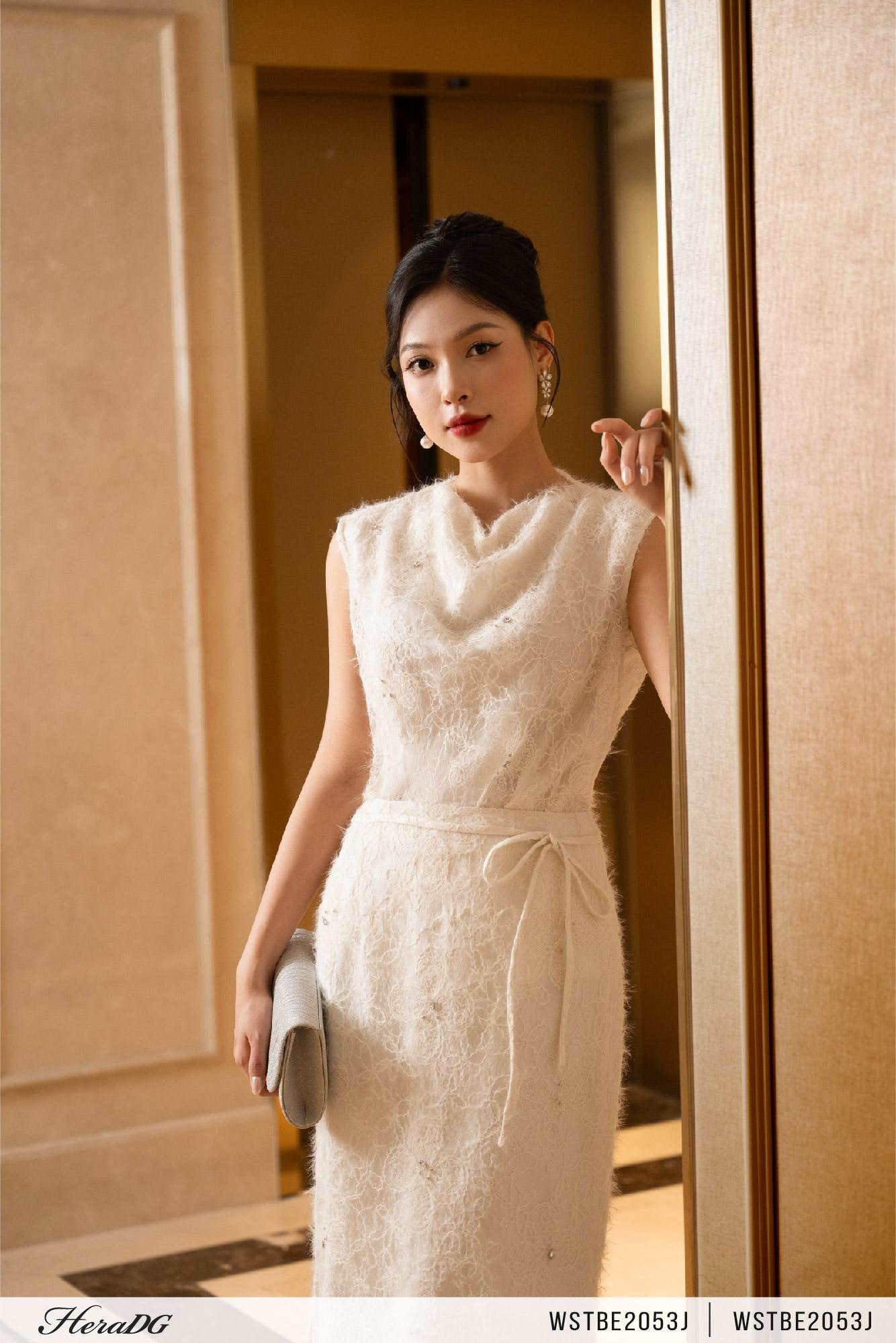 Áo ren sát nách cổ đổ